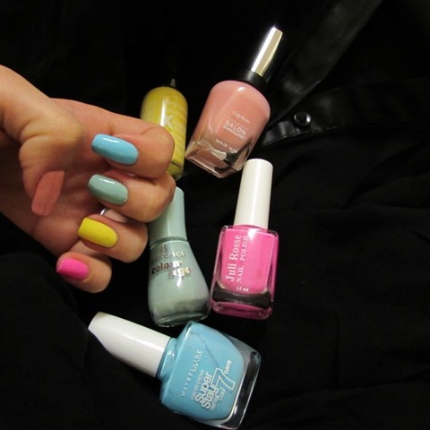 Every pastel color -summer nails 4