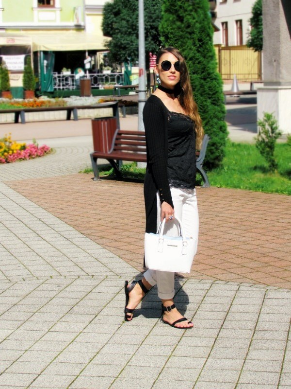Black and white with touch of blue - outfit - ootd