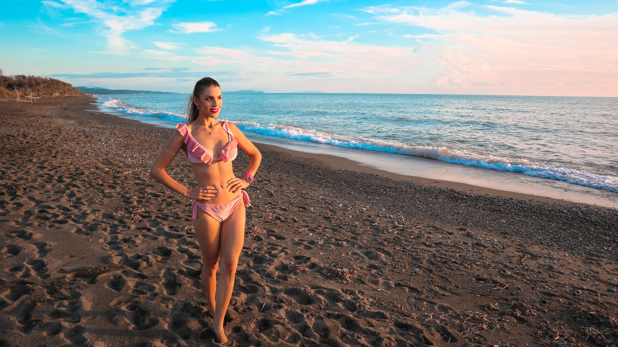 Plavkový lookbook - Ružové zamatové bikini Calzedonia