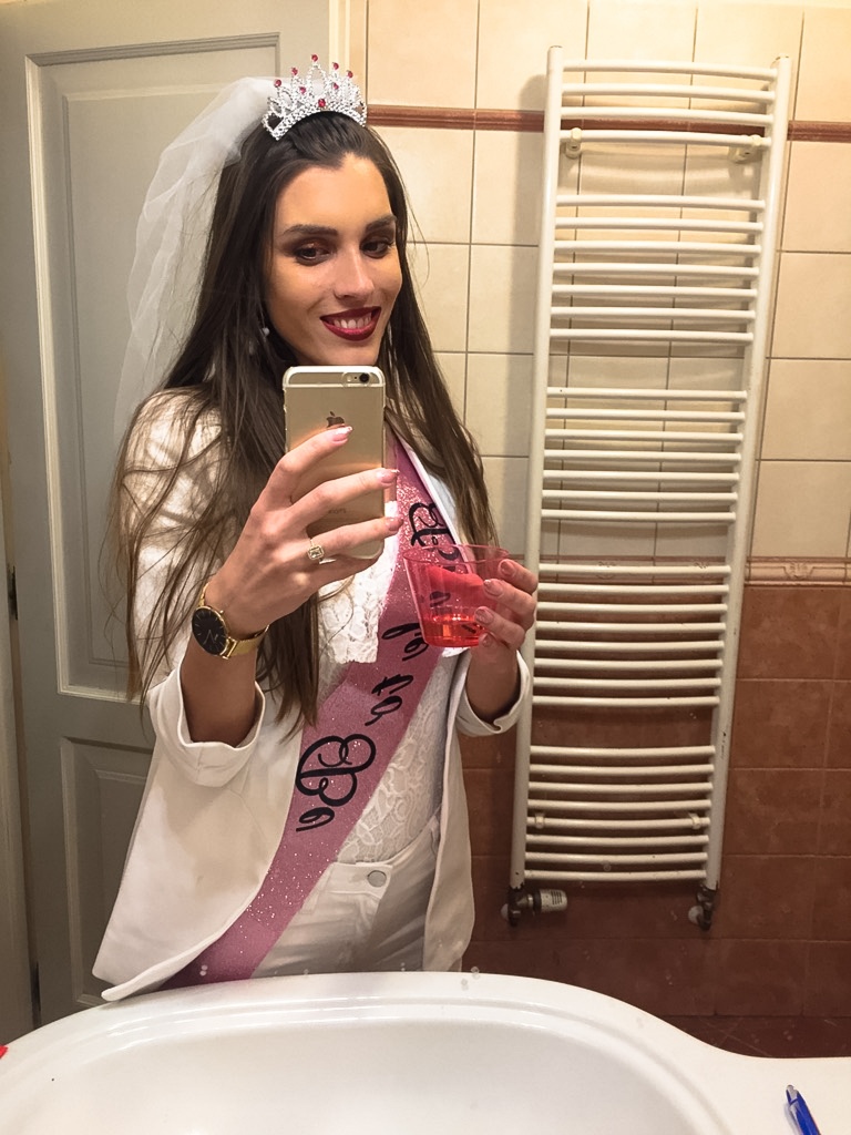 Bride to be - budúca nevesta, selfie