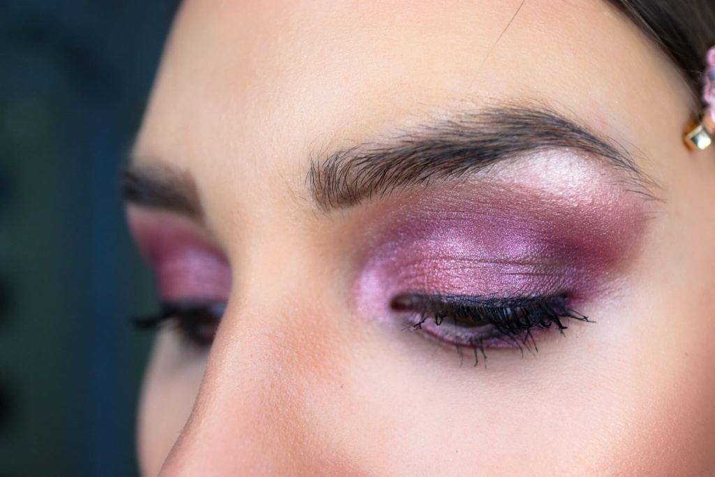 Ružové líčenie so Soph X Makeup Revolution očnou paletkou